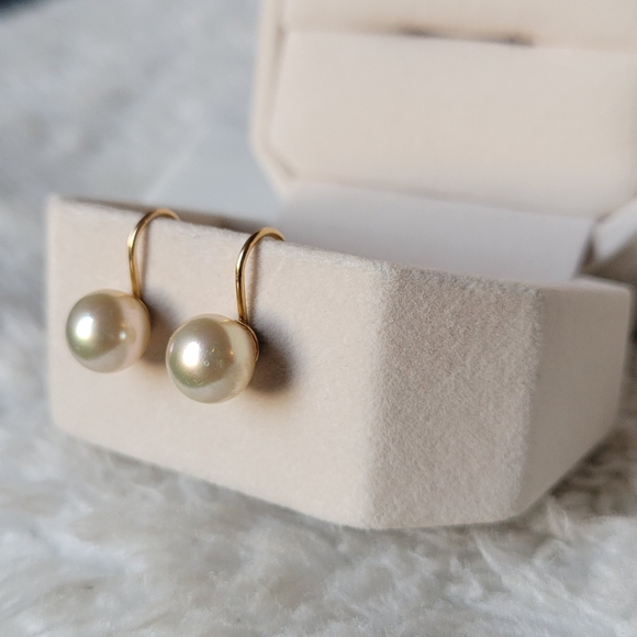 CIRO Jewelry - Vintage 9ct Gold Solid Faux Pearl Screwback Earrings by CIRO ENGLAND C.1950s